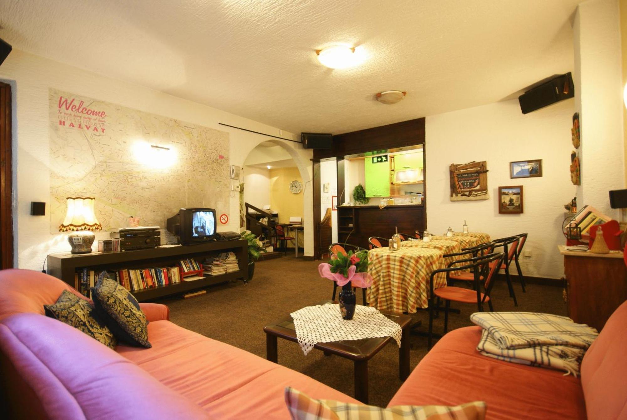 Halvat Guesthouse ซาราเยโว ภายนอก รูปภาพ