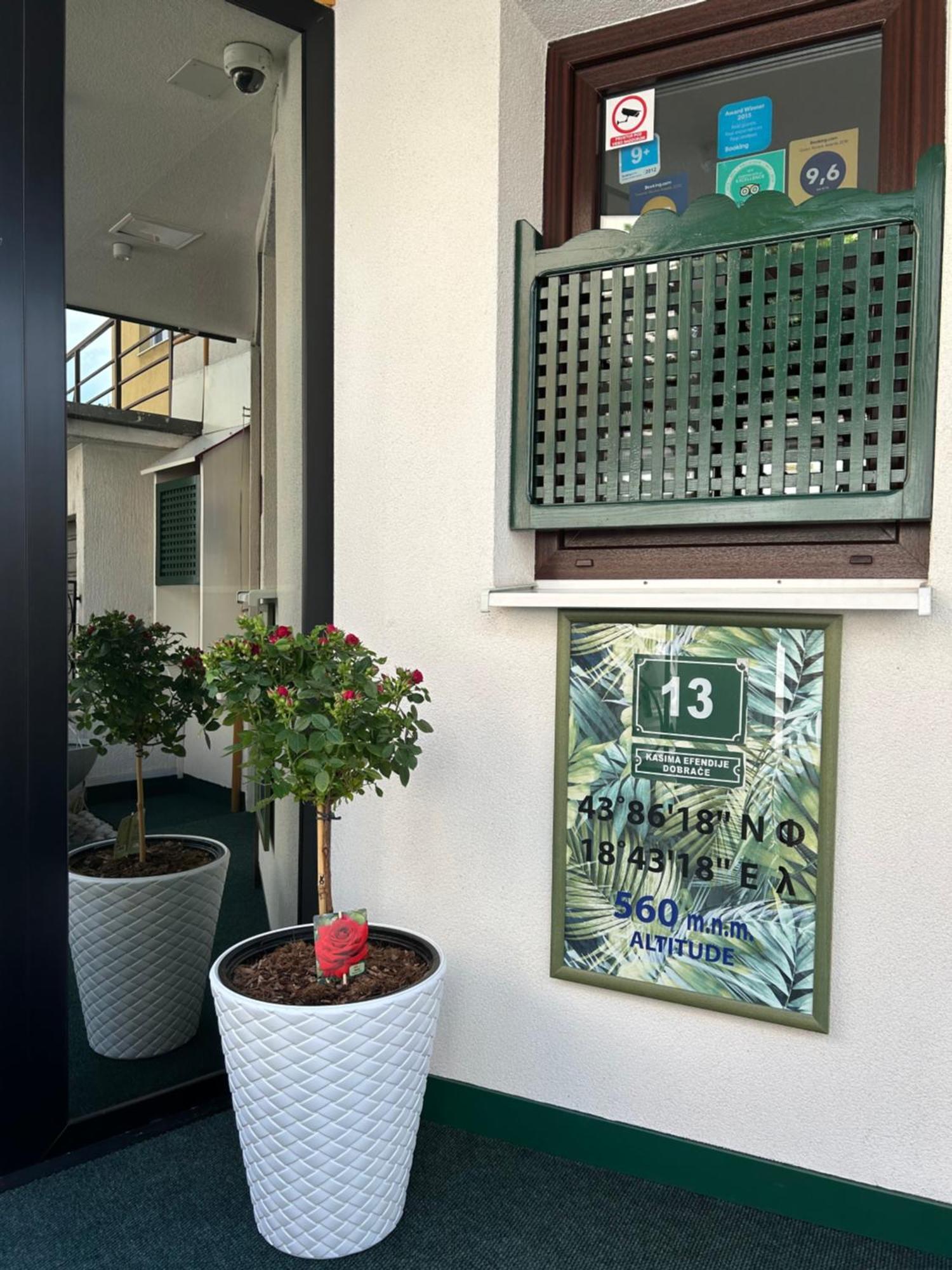 Halvat Guesthouse ซาราเยโว ภายนอก รูปภาพ