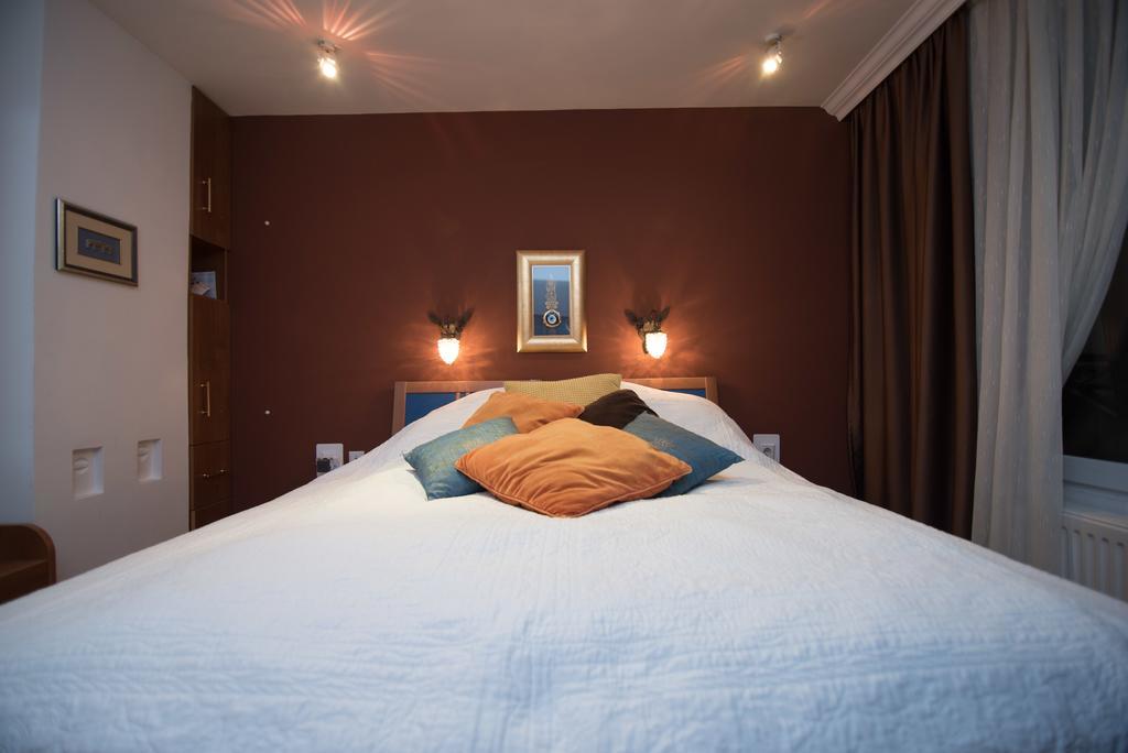 Halvat Guesthouse ซาราเยโว ภายนอก รูปภาพ